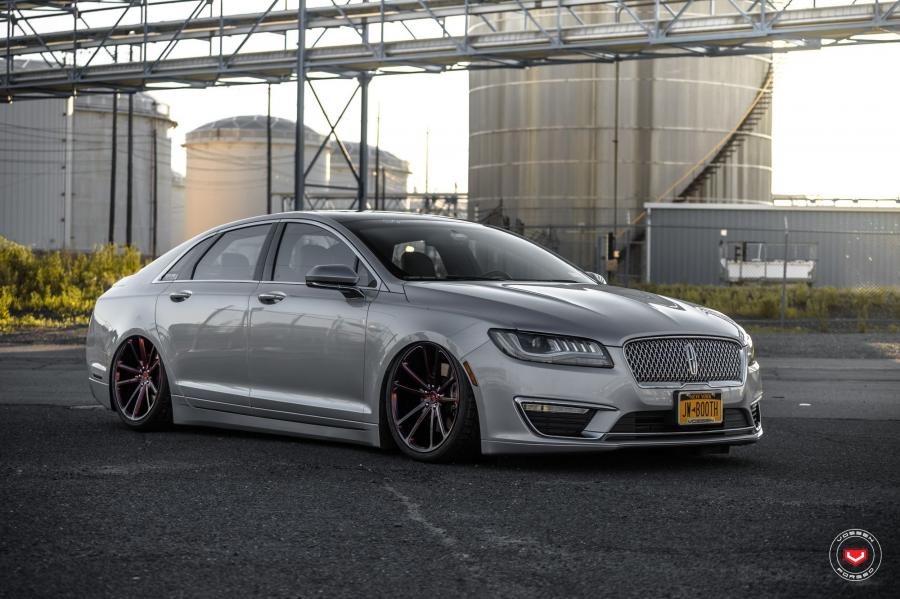  Lincoln MKZ on Vossen Wheels (CG-203) 2017 года  (фото 1 из 30)